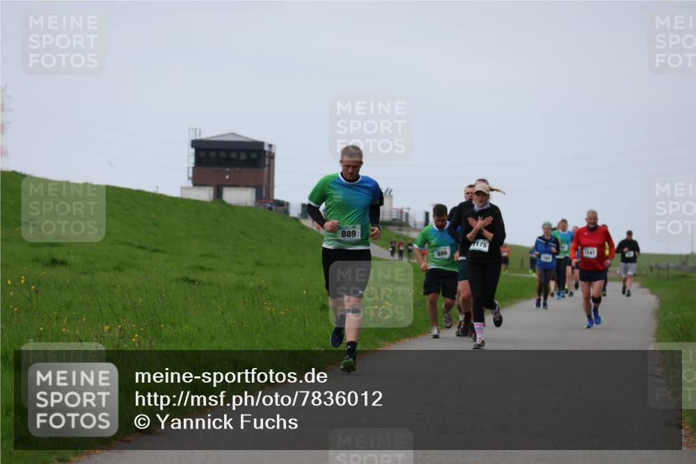 04.05.2025 - 8. Wedeler Halbmarathon Yannick Fuchs http://msf.ph/oto/7836012 04.05.2025 11:23:45 Laufen 889, 886, 1175, 1141 meine-sportfotos.de