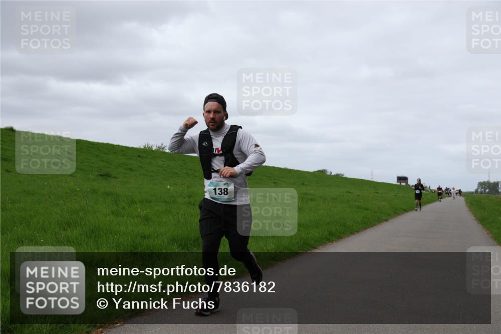 04.05.2025 - 8. Wedeler Halbmarathon Yannick Fuchs http://msf.ph/oto/7836182 04.05.2025 11:45:16 Laufen 138 meine-sportfotos.de