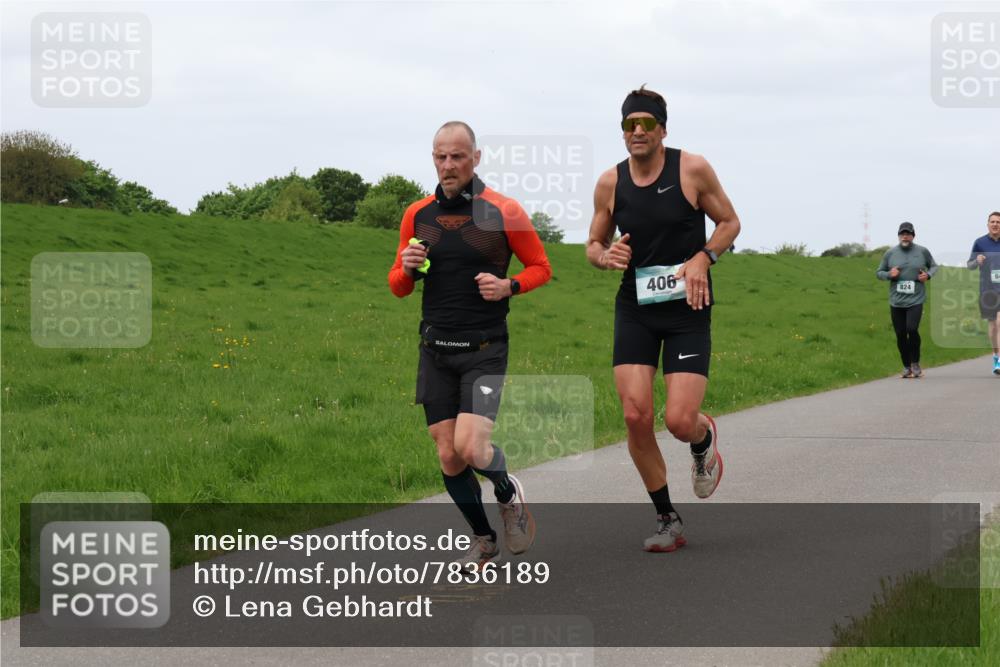 04.05.2025 - 8. Wedeler Halbmarathon Lena Gebhardt http://msf.ph/oto/7836189 04.05.2025 11:30:09 Laufen 406, 824 meine-sportfotos.de
