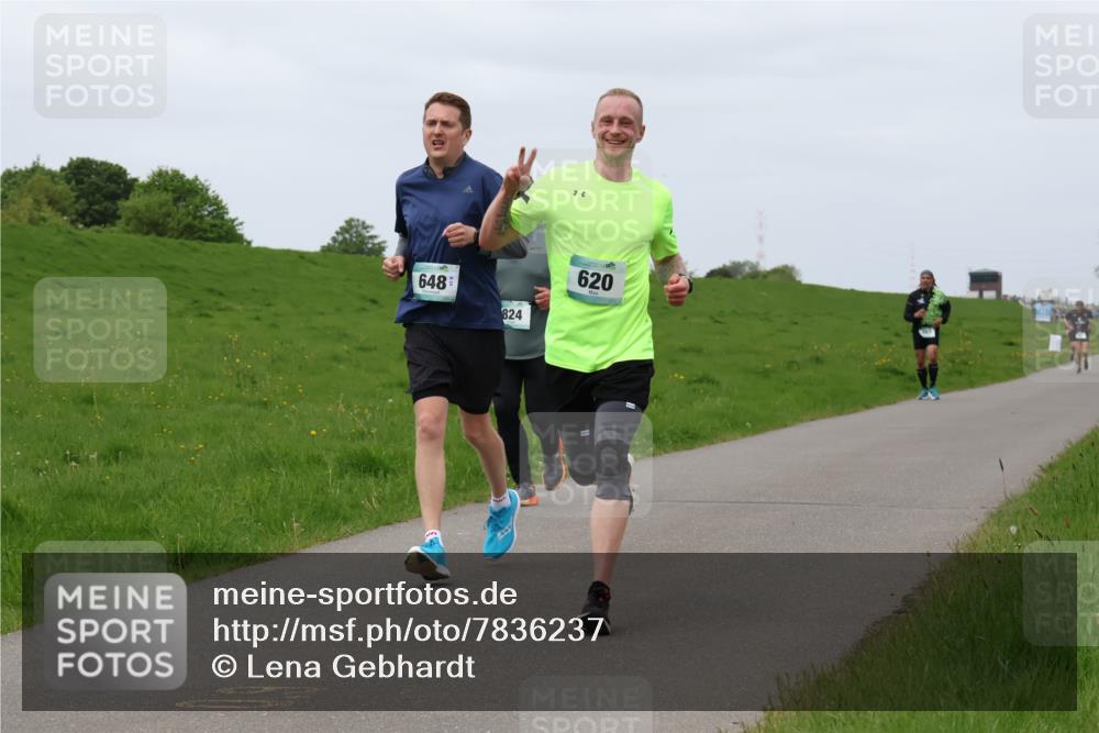 04.05.2025 - 8. Wedeler Halbmarathon Lena Gebhardt http://msf.ph/oto/7836237 04.05.2025 11:30:14 Laufen 6, 648, 824, 620 meine-sportfotos.de