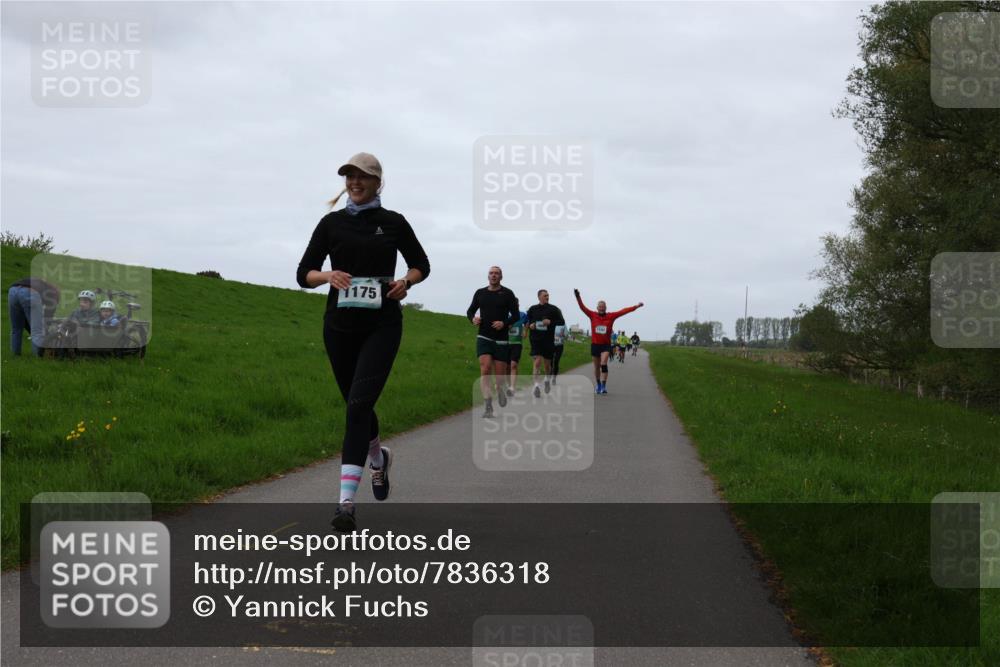 04.05.2025 - 8. Wedeler Halbmarathon Yannick Fuchs http://msf.ph/oto/7836318 04.05.2025 11:23:58 Laufen 1175, 1141 meine-sportfotos.de