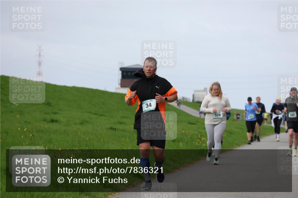 04.05.2025 - 8. Wedeler Halbmarathon Yannick Fuchs http://msf.ph/oto/7836321 04.05.2025 11:45:29 Laufen 34, 328, 345 meine-sportfotos.de