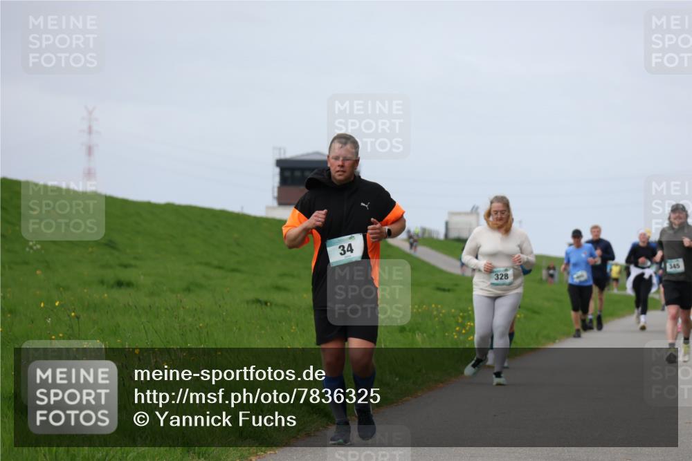 04.05.2025 - 8. Wedeler Halbmarathon Yannick Fuchs http://msf.ph/oto/7836325 04.05.2025 11:45:29 Laufen 34, 345, 328 meine-sportfotos.de