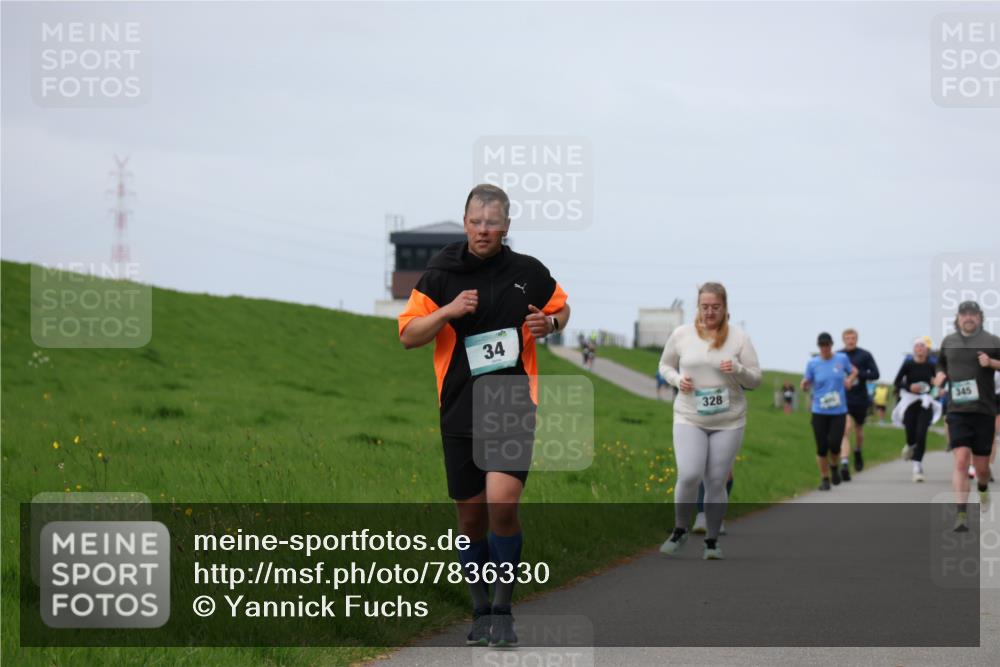 04.05.2025 - 8. Wedeler Halbmarathon Yannick Fuchs http://msf.ph/oto/7836330 04.05.2025 11:45:29 Laufen 34, 328, 345 meine-sportfotos.de