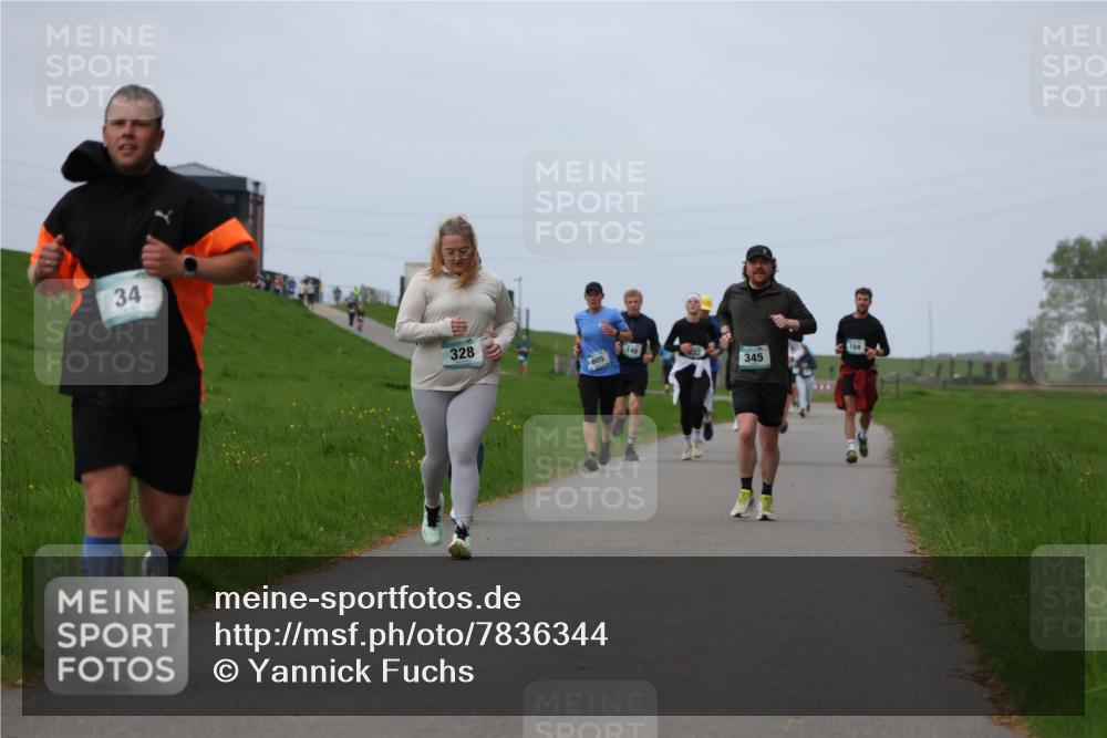 04.05.2025 - 8. Wedeler Halbmarathon Yannick Fuchs http://msf.ph/oto/7836344 04.05.2025 11:45:30 Laufen 34, 328, 148, 605, 345 meine-sportfotos.de