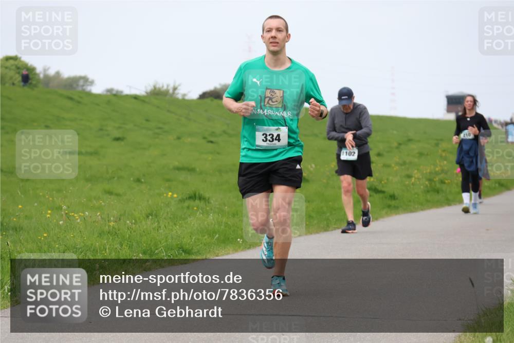 04.05.2025 - 8. Wedeler Halbmarathon Lena Gebhardt http://msf.ph/oto/7836356 04.05.2025 11:30:34 Laufen 334, 210, 1102 meine-sportfotos.de