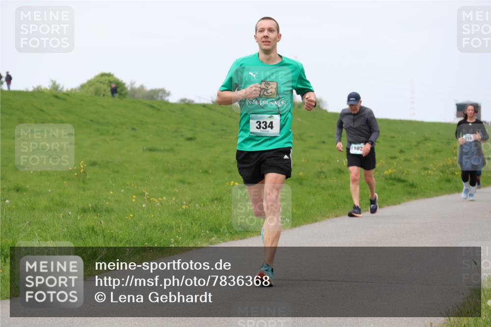 04.05.2025 - 8. Wedeler Halbmarathon Lena Gebhardt http://msf.ph/oto/7836368 04.05.2025 11:30:35 Laufen 334, 1102 meine-sportfotos.de