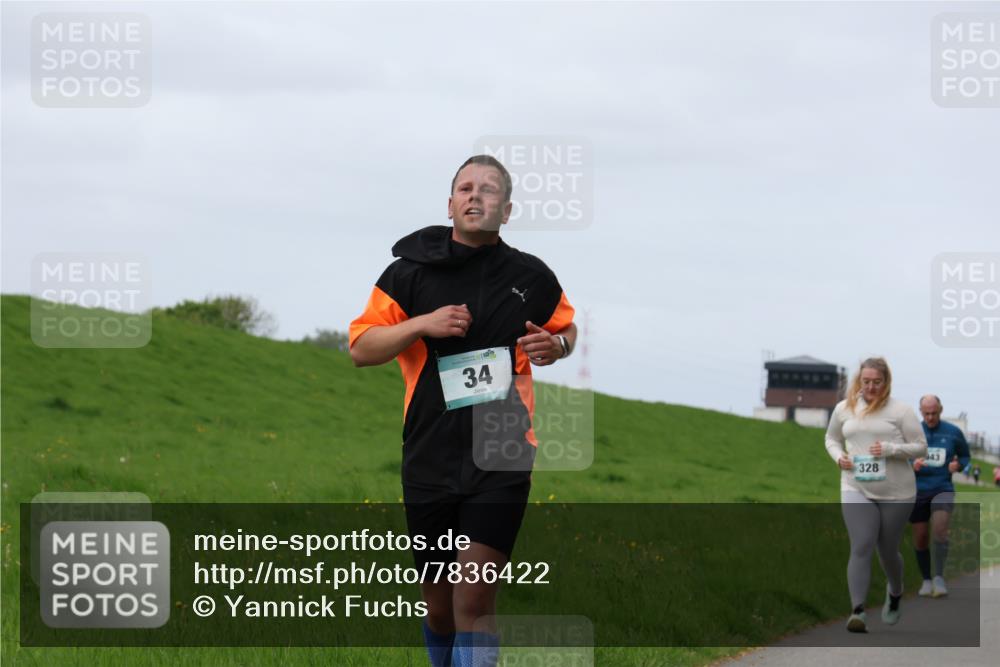 04.05.2025 - 8. Wedeler Halbmarathon Yannick Fuchs http://msf.ph/oto/7836422 04.05.2025 11:45:33 Laufen 34, 328, 943 meine-sportfotos.de
