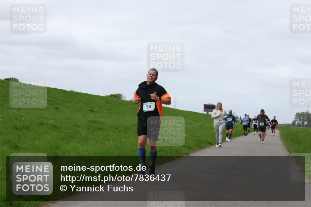 04.05.2025 - 8. Wedeler Halbmarathon Yannick Fuchs http://msf.ph/oto/7836437 04.05.2025 11:45:34 Laufen 34, 328 meine-sportfotos.de