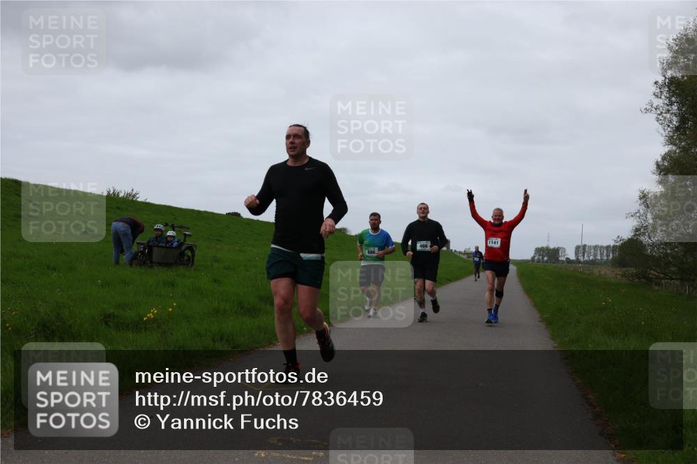 04.05.2025 - 8. Wedeler Halbmarathon Yannick Fuchs http://msf.ph/oto/7836459 04.05.2025 11:24:01 Laufen 886, 466, 1141 meine-sportfotos.de