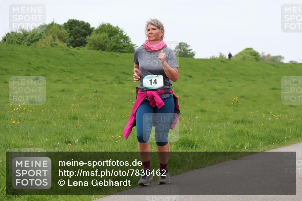 04.05.2025 - 8. Wedeler Halbmarathon Lena Gebhardt http://msf.ph/oto/7836462 04.05.2025 11:30:51 Laufen 14 meine-sportfotos.de