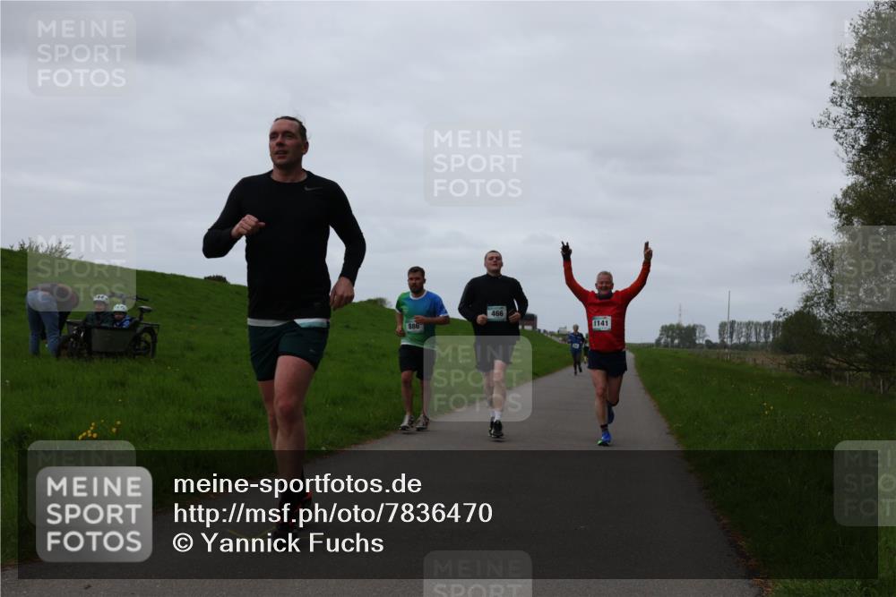04.05.2025 - 8. Wedeler Halbmarathon Yannick Fuchs http://msf.ph/oto/7836470 04.05.2025 11:24:01 Laufen 886, 466, 1141 meine-sportfotos.de