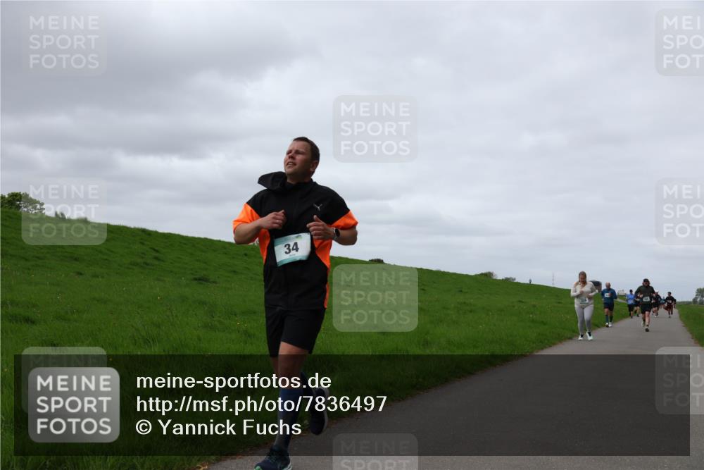04.05.2025 - 8. Wedeler Halbmarathon Yannick Fuchs http://msf.ph/oto/7836497 04.05.2025 11:45:36 Laufen 34 meine-sportfotos.de