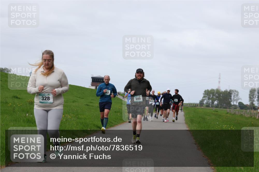 04.05.2025 - 8. Wedeler Halbmarathon Yannick Fuchs http://msf.ph/oto/7836519 04.05.2025 11:45:38 Laufen 43, 328, 345 meine-sportfotos.de