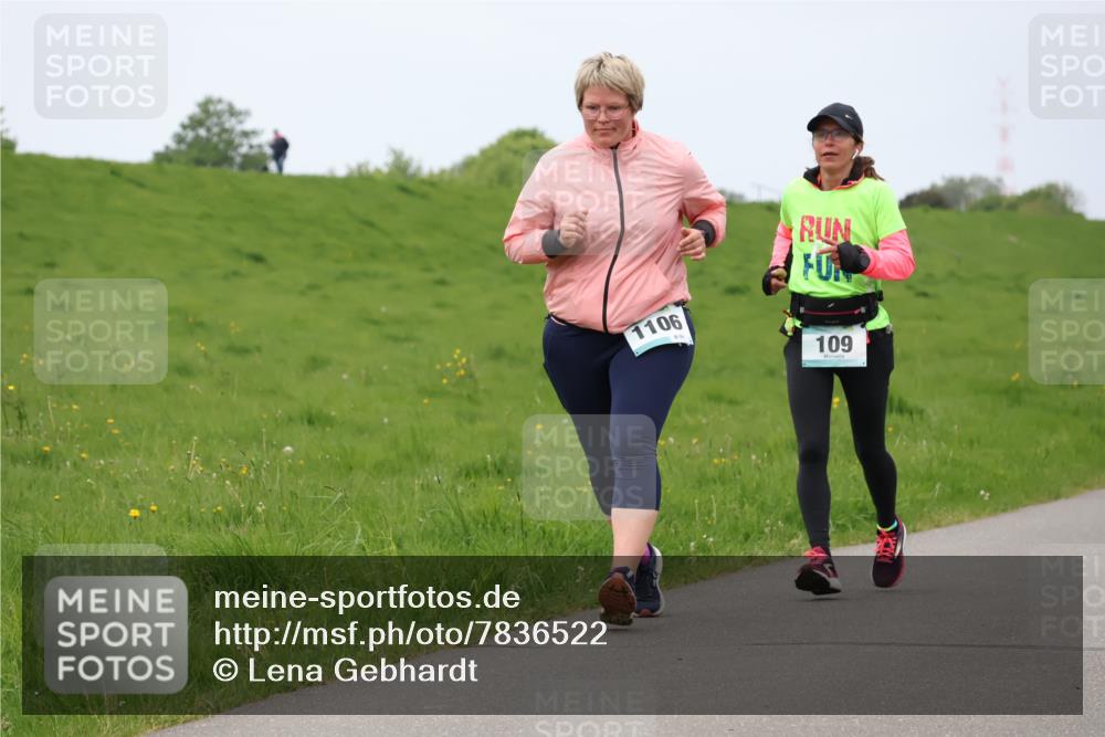 04.05.2025 - 8. Wedeler Halbmarathon Lena Gebhardt http://msf.ph/oto/7836522 04.05.2025 11:31:10 Laufen 1106, 109 meine-sportfotos.de
