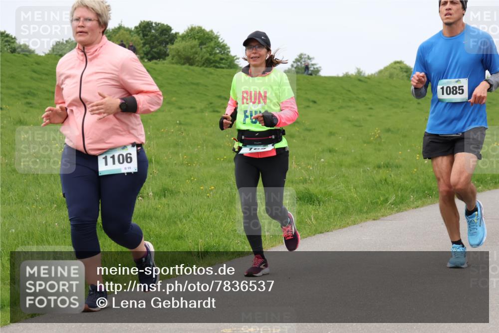 04.05.2025 - 8. Wedeler Halbmarathon Lena Gebhardt http://msf.ph/oto/7836537 04.05.2025 11:31:13 Laufen 1106, 99, 1085 meine-sportfotos.de
