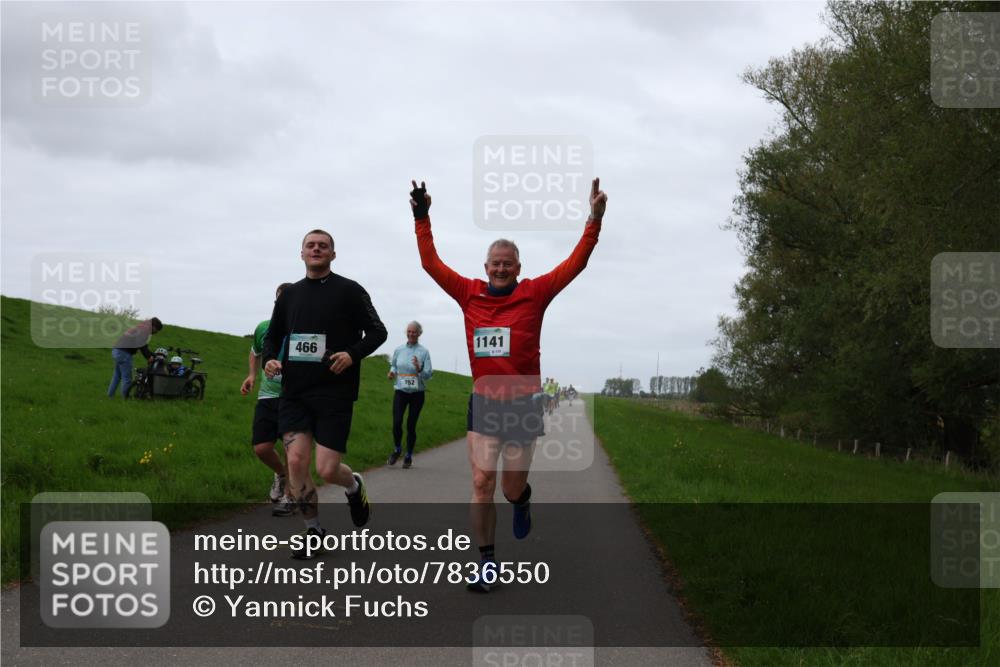 04.05.2025 - 8. Wedeler Halbmarathon Yannick Fuchs http://msf.ph/oto/7836550 04.05.2025 11:24:03 Laufen 466, 1141 meine-sportfotos.de