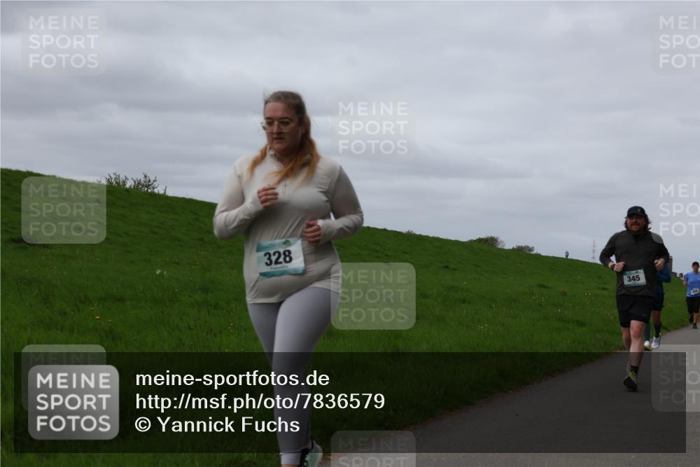04.05.2025 - 8. Wedeler Halbmarathon Yannick Fuchs http://msf.ph/oto/7836579 04.05.2025 11:45:41 Laufen 328, 345 meine-sportfotos.de