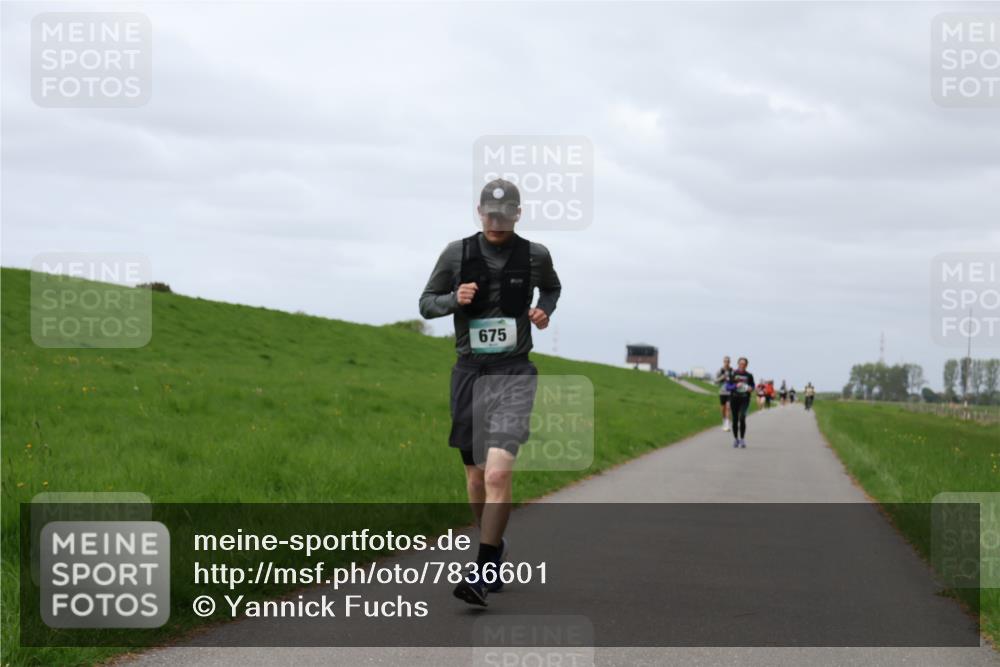 04.05.2025 - 8. Wedeler Halbmarathon Yannick Fuchs http://msf.ph/oto/7836601 04.05.2025 11:59:40 Laufen 675 meine-sportfotos.de