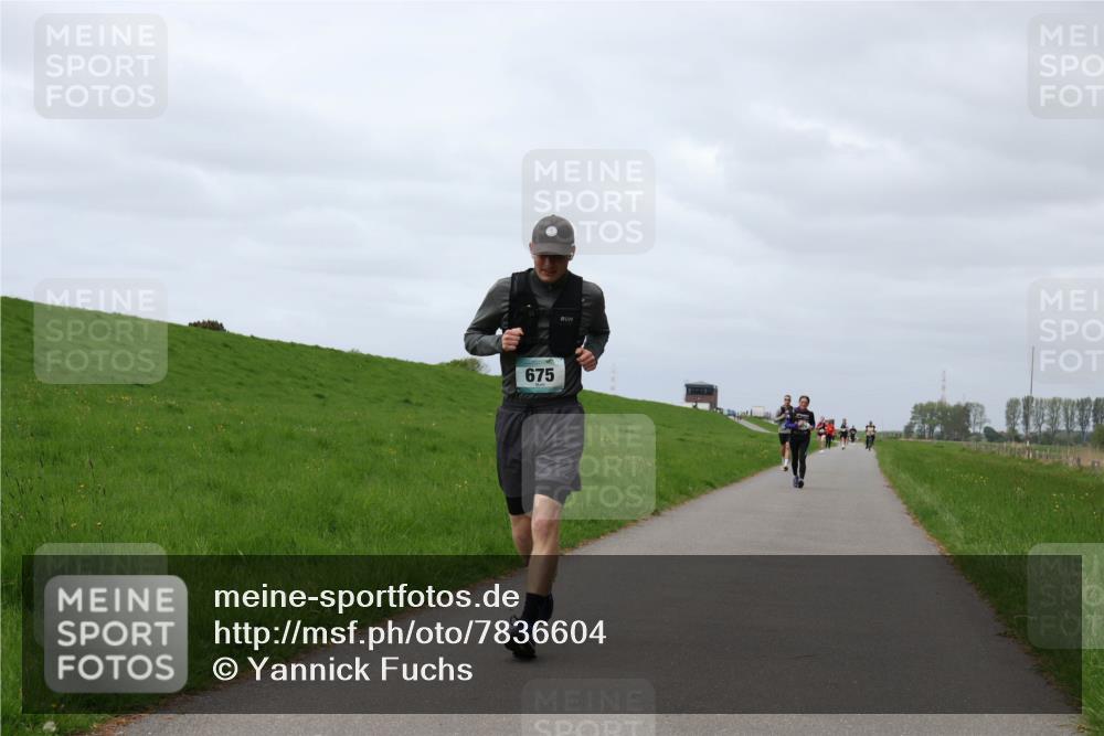 04.05.2025 - 8. Wedeler Halbmarathon Yannick Fuchs http://msf.ph/oto/7836604 04.05.2025 11:59:40 Laufen 675 meine-sportfotos.de