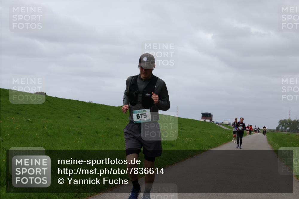 04.05.2025 - 8. Wedeler Halbmarathon Yannick Fuchs http://msf.ph/oto/7836614 04.05.2025 11:59:40 Laufen 675 meine-sportfotos.de