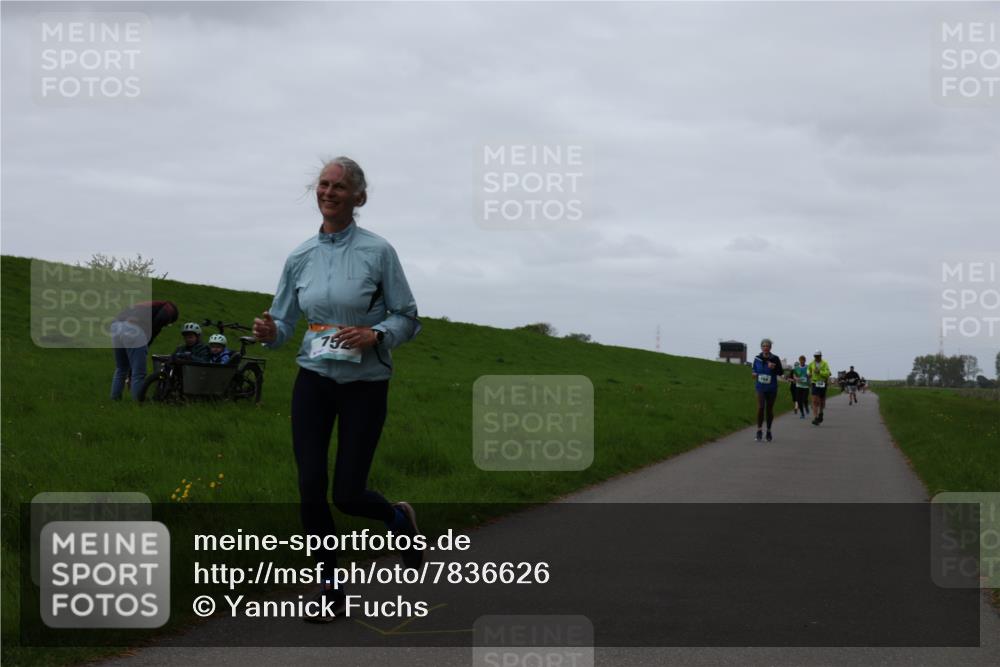 04.05.2025 - 8. Wedeler Halbmarathon Yannick Fuchs http://msf.ph/oto/7836626 04.05.2025 11:24:05 Laufen 15 meine-sportfotos.de