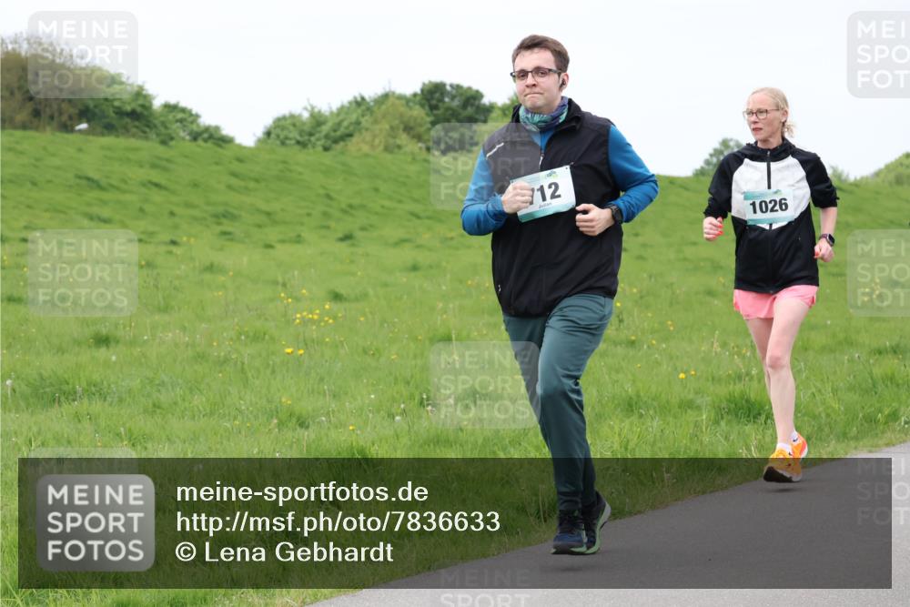 04.05.2025 - 8. Wedeler Halbmarathon Lena Gebhardt http://msf.ph/oto/7836633 04.05.2025 11:31:38 Laufen 12, 1026 meine-sportfotos.de