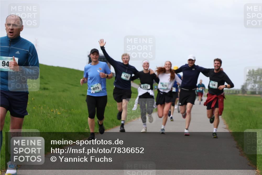 04.05.2025 - 8. Wedeler Halbmarathon Yannick Fuchs http://msf.ph/oto/7836652 04.05.2025 11:45:44 Laufen 94, 605, 148, 104, 928, 232 meine-sportfotos.de