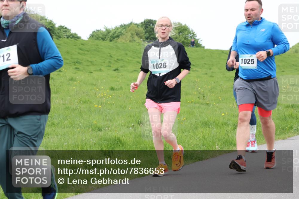 04.05.2025 - 8. Wedeler Halbmarathon Lena Gebhardt http://msf.ph/oto/7836653 04.05.2025 11:31:40 Laufen 12, 1026, 1025 meine-sportfotos.de