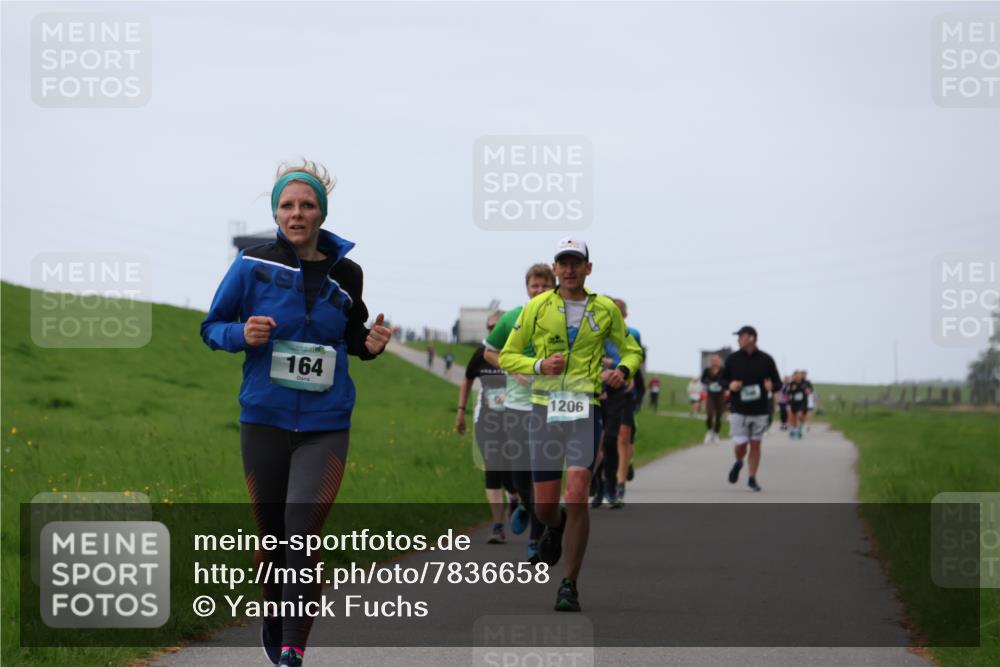 04.05.2025 - 8. Wedeler Halbmarathon Yannick Fuchs http://msf.ph/oto/7836658 04.05.2025 11:24:07 Laufen 164, 1206 meine-sportfotos.de