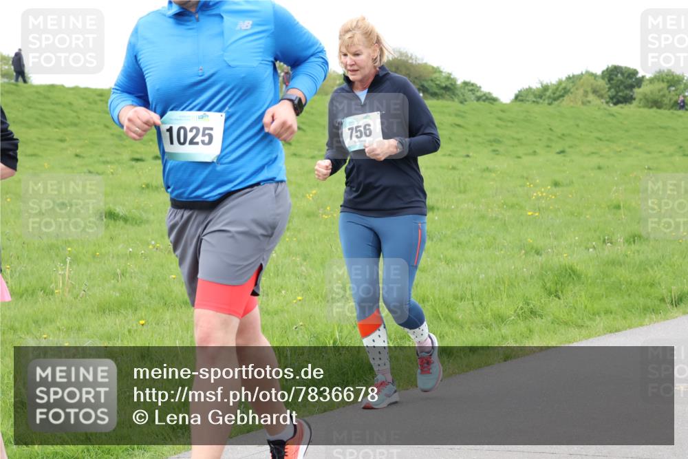 04.05.2025 - 8. Wedeler Halbmarathon Lena Gebhardt http://msf.ph/oto/7836678 04.05.2025 11:31:42 Laufen 16, 1025, 756 meine-sportfotos.de