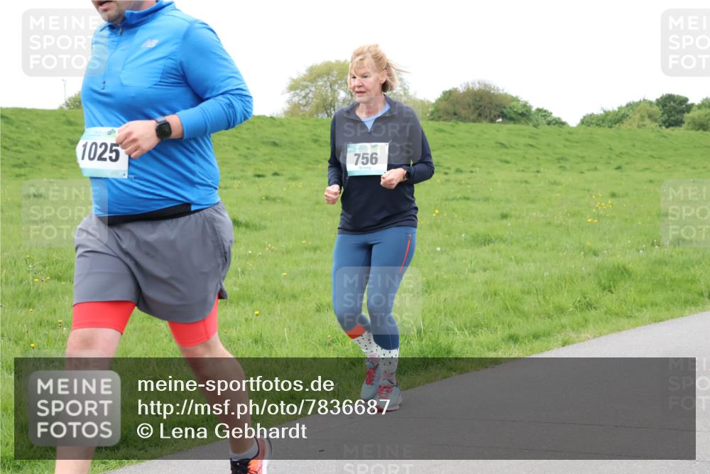 04.05.2025 - 8. Wedeler Halbmarathon Lena Gebhardt http://msf.ph/oto/7836687 04.05.2025 11:31:43 Laufen 1025, 756 meine-sportfotos.de
