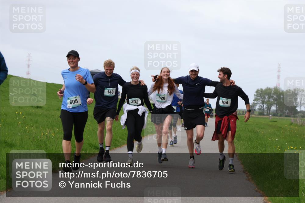 04.05.2025 - 8. Wedeler Halbmarathon Yannick Fuchs http://msf.ph/oto/7836705 04.05.2025 11:45:45 Laufen 148, 605, 232, 928, 104 meine-sportfotos.de