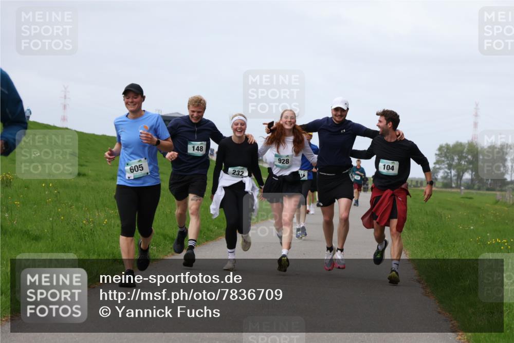 04.05.2025 - 8. Wedeler Halbmarathon Yannick Fuchs http://msf.ph/oto/7836709 04.05.2025 11:45:45 Laufen 148, 605, 232, 928, 16, 104 meine-sportfotos.de