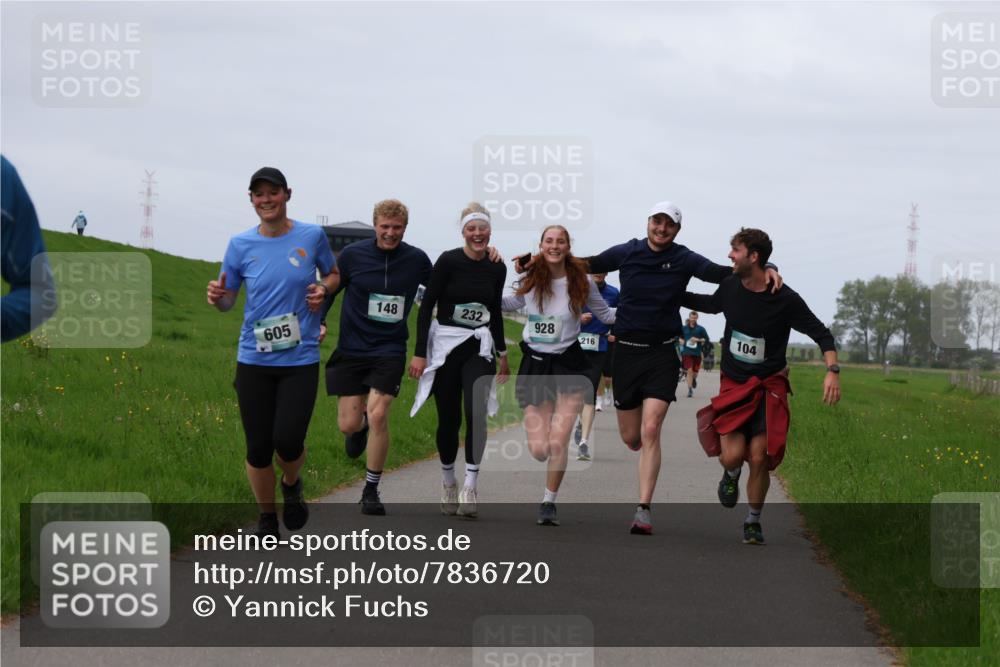 04.05.2025 - 8. Wedeler Halbmarathon Yannick Fuchs http://msf.ph/oto/7836720 04.05.2025 11:45:46 Laufen 148, 232, 928, 216, 104, 605 meine-sportfotos.de