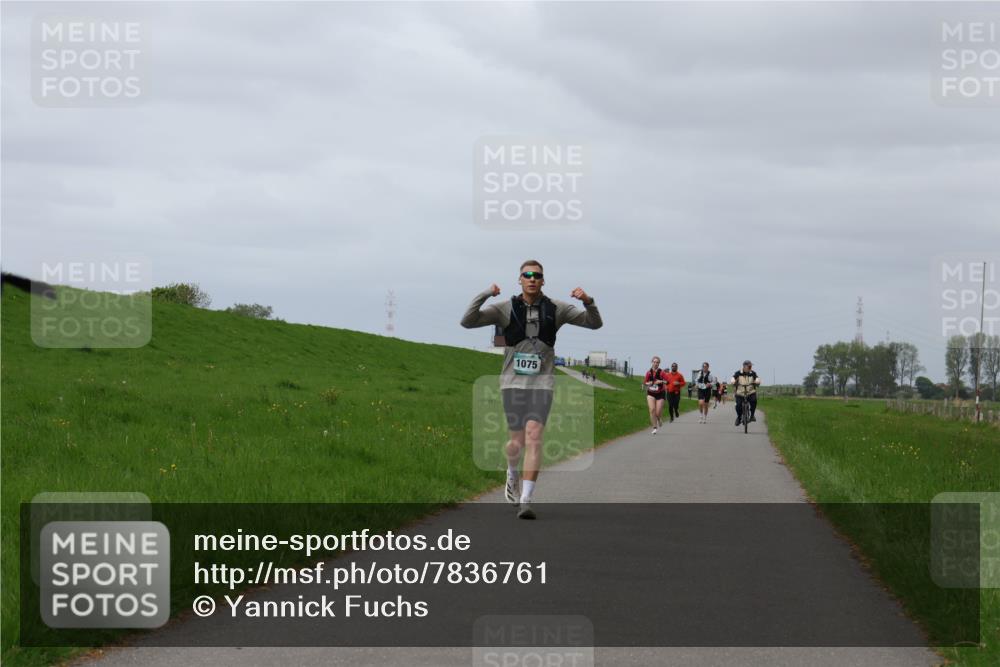 04.05.2025 - 8. Wedeler Halbmarathon Yannick Fuchs http://msf.ph/oto/7836761 04.05.2025 11:59:50 Laufen 1075 meine-sportfotos.de