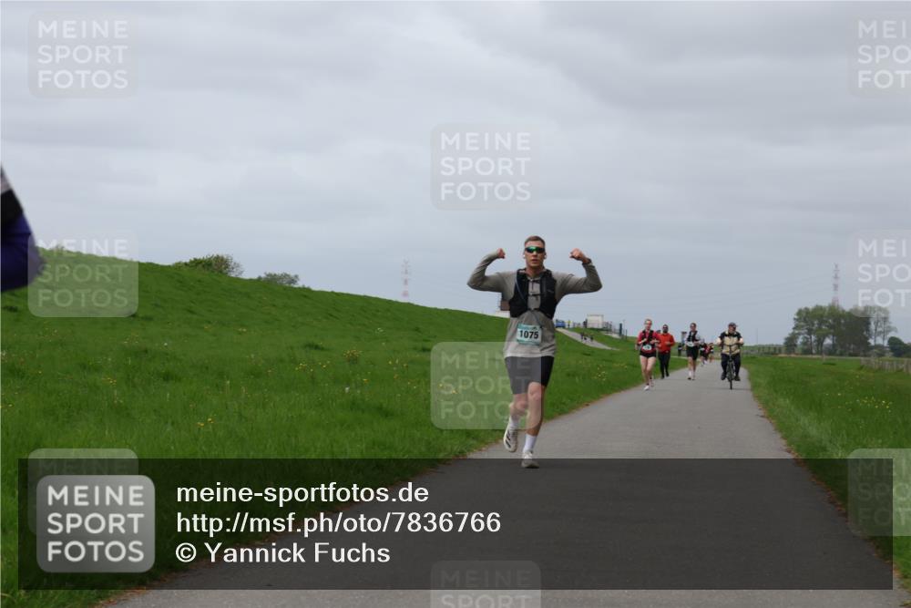 04.05.2025 - 8. Wedeler Halbmarathon Yannick Fuchs http://msf.ph/oto/7836766 04.05.2025 11:59:50 Laufen 1075 meine-sportfotos.de