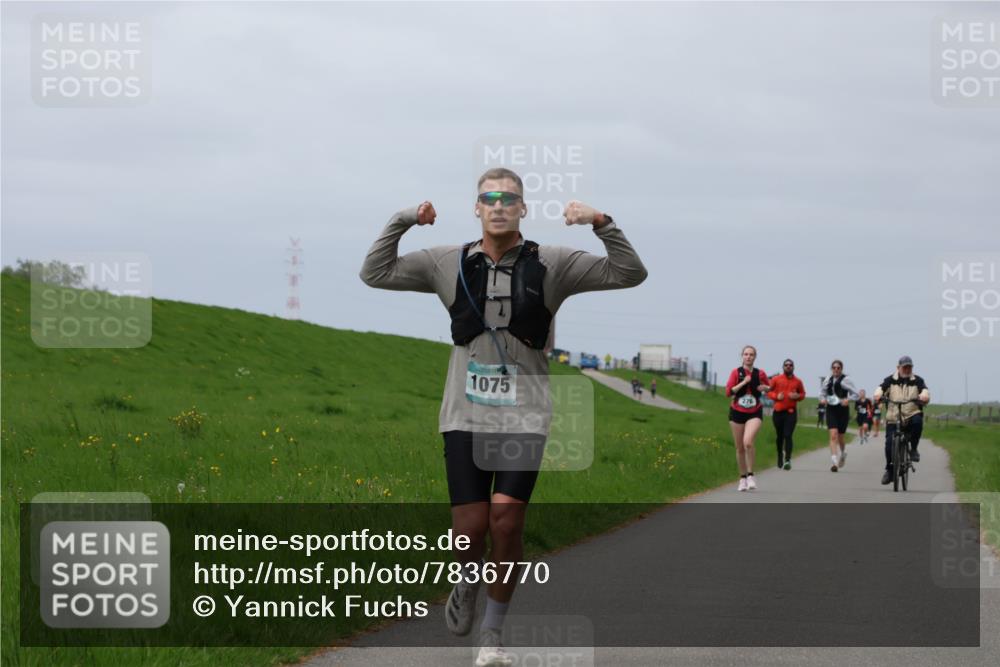 04.05.2025 - 8. Wedeler Halbmarathon Yannick Fuchs http://msf.ph/oto/7836770 04.05.2025 11:59:51 Laufen 1075 meine-sportfotos.de