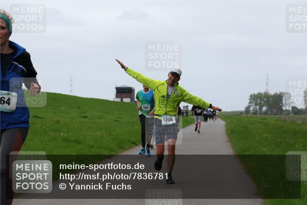 04.05.2025 - 8. Wedeler Halbmarathon Yannick Fuchs http://msf.ph/oto/7836781 04.05.2025 11:24:10 Laufen 64, 885, 1206 meine-sportfotos.de