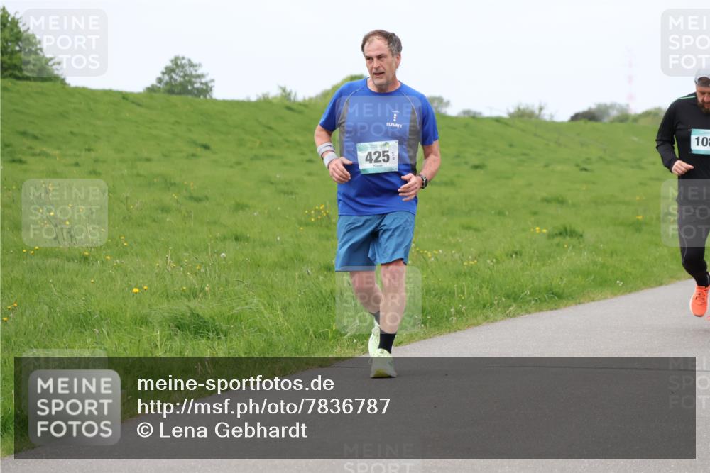 04.05.2025 - 8. Wedeler Halbmarathon Lena Gebhardt http://msf.ph/oto/7836787 04.05.2025 11:31:51 Laufen 108, 425 meine-sportfotos.de