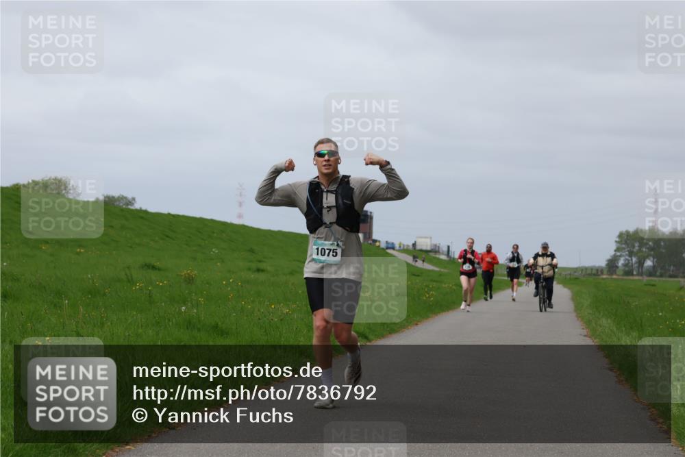 04.05.2025 - 8. Wedeler Halbmarathon Yannick Fuchs http://msf.ph/oto/7836792 04.05.2025 11:59:51 Laufen 1075 meine-sportfotos.de