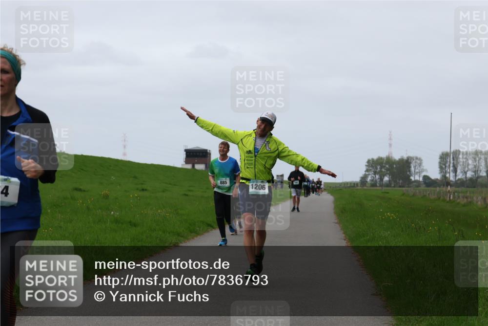 04.05.2025 - 8. Wedeler Halbmarathon Yannick Fuchs http://msf.ph/oto/7836793 04.05.2025 11:24:10 Laufen 4, 885, 1206 meine-sportfotos.de