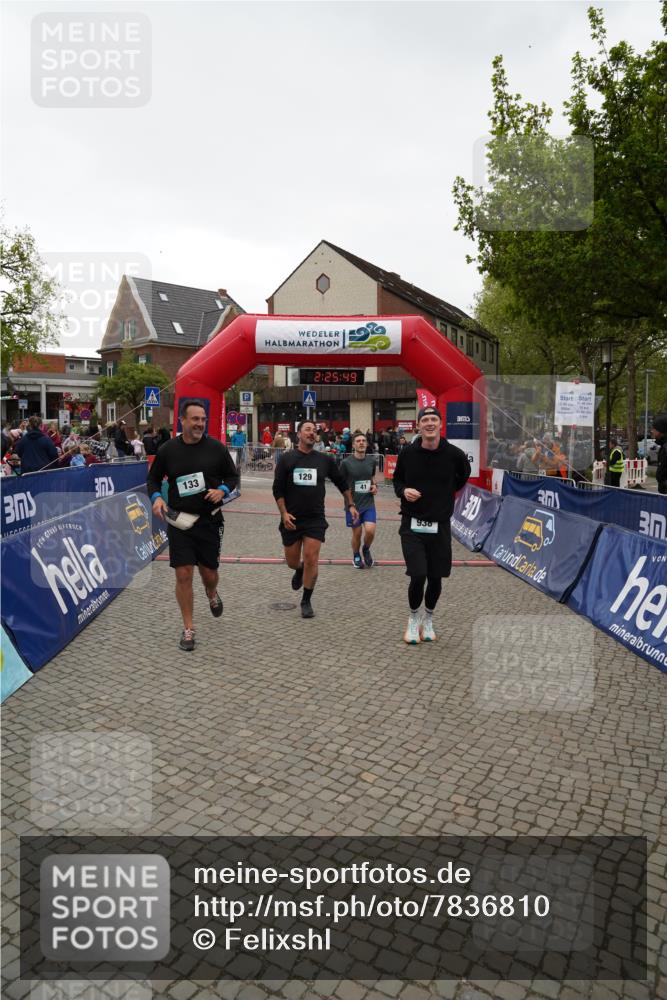 04.05.2025 - 8. Wedeler Halbmarathon Felixshl http://msf.ph/oto/7836810 04.05.2025 12:25:47 Ziel 41, 129, 133, 938 meine-sportfotos.de