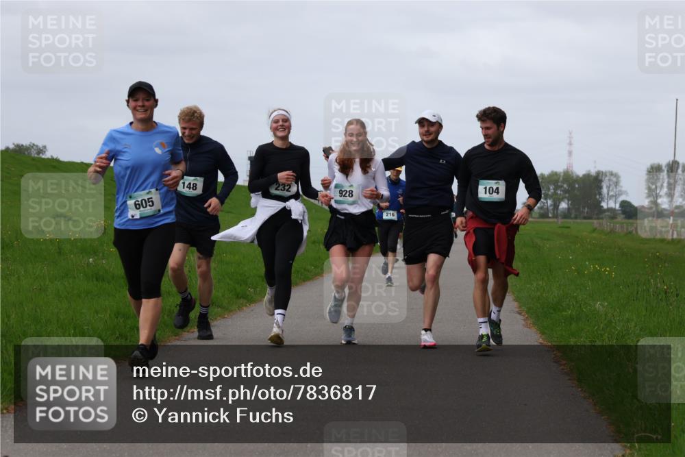 04.05.2025 - 8. Wedeler Halbmarathon Yannick Fuchs http://msf.ph/oto/7836817 04.05.2025 11:45:47 Laufen 148, 232, 605, 928, 216, 104 meine-sportfotos.de