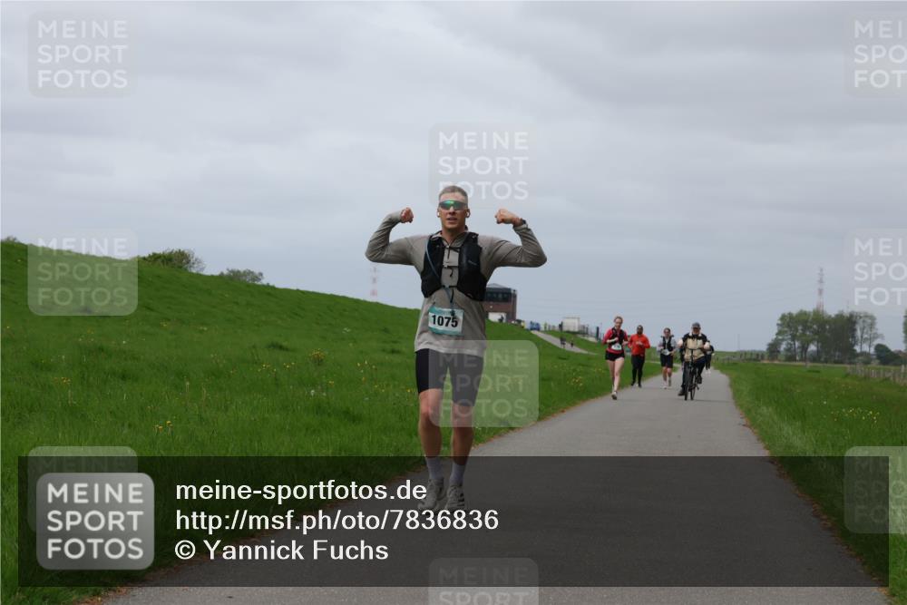 04.05.2025 - 8. Wedeler Halbmarathon Yannick Fuchs http://msf.ph/oto/7836836 04.05.2025 11:59:52 Laufen 1075 meine-sportfotos.de