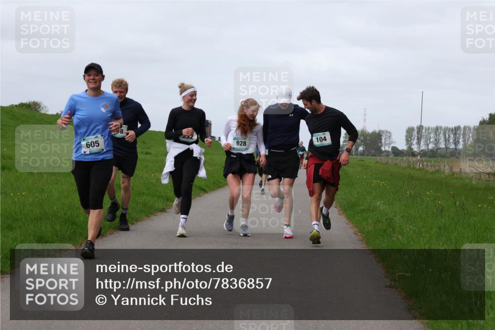 04.05.2025 - 8. Wedeler Halbmarathon Yannick Fuchs http://msf.ph/oto/7836857 04.05.2025 11:45:48 Laufen 605, 8, 928, 104 meine-sportfotos.de