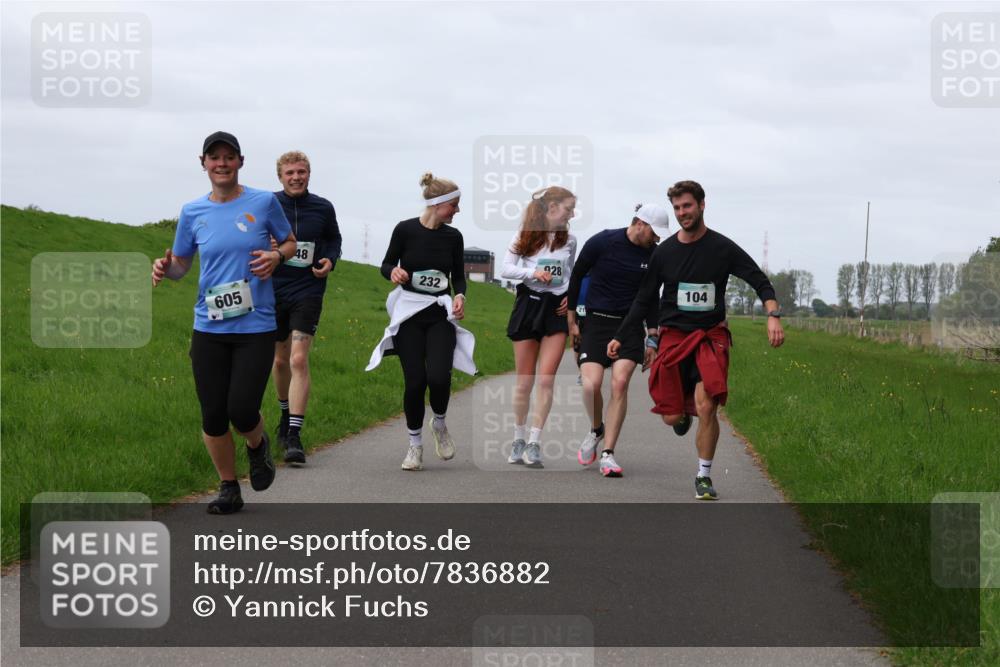 04.05.2025 - 8. Wedeler Halbmarathon Yannick Fuchs http://msf.ph/oto/7836882 04.05.2025 11:45:48 Laufen 605, 48, 232, 928, 104 meine-sportfotos.de