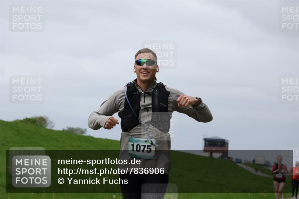04.05.2025 - 8. Wedeler Halbmarathon Yannick Fuchs http://msf.ph/oto/7836906 04.05.2025 11:59:53 Laufen 1075 meine-sportfotos.de