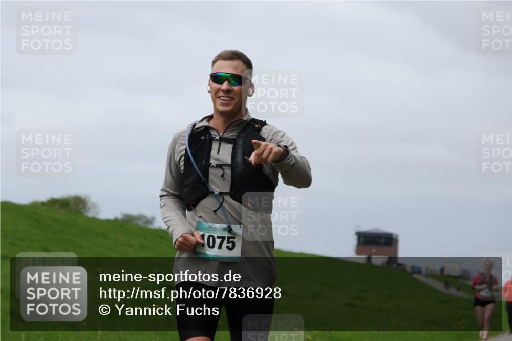 04.05.2025 - 8. Wedeler Halbmarathon Yannick Fuchs http://msf.ph/oto/7836928 04.05.2025 11:59:53 Laufen 075 meine-sportfotos.de