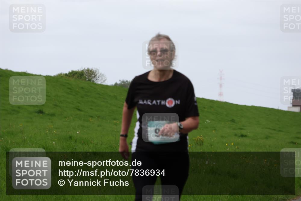 04.05.2025 - 8. Wedeler Halbmarathon Yannick Fuchs http://msf.ph/oto/7836934 04.05.2025 11:24:16 Laufen  meine-sportfotos.de